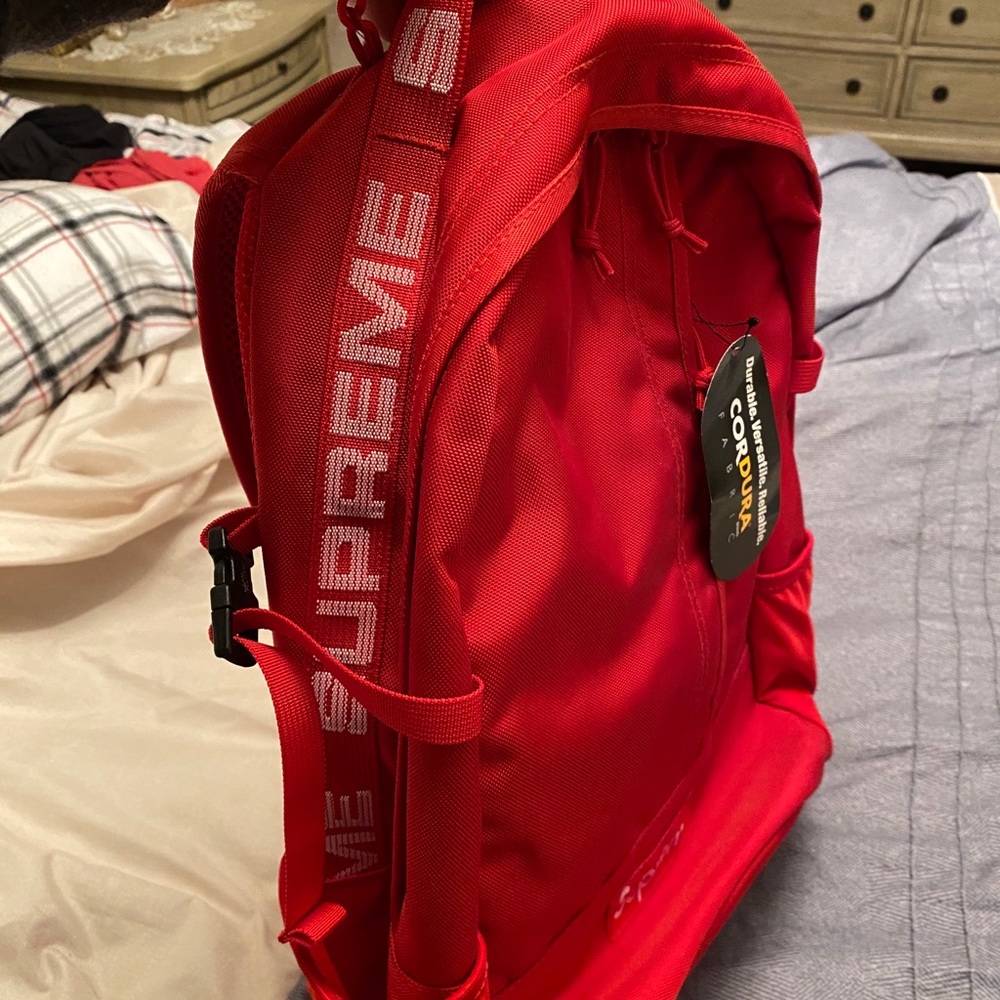 Authentic Supreme Backpack - Picture 5 of 5